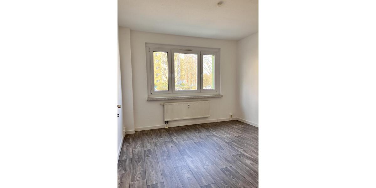 Etagenwohnung Chemnitz Klaffenbach - 2 Zimmer, 65 m&sup2;, 377&euro; | Angebot:24741037