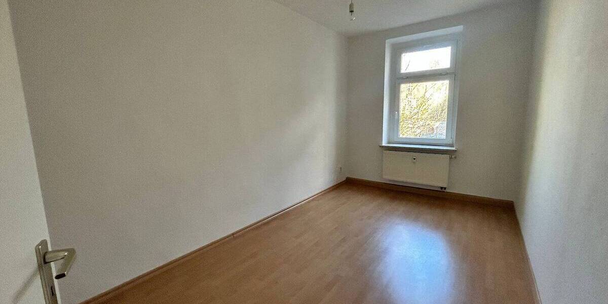 Etagenwohnung Chemnitz Sonnenberg - 3 Zimmer, 64 m&sup2;, 320&euro; | Angebot:25985400
