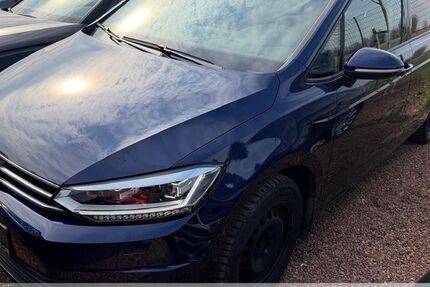 VW Touran 85.250 km 23.899 &euro; Chemnitz - Mittelbach 09224