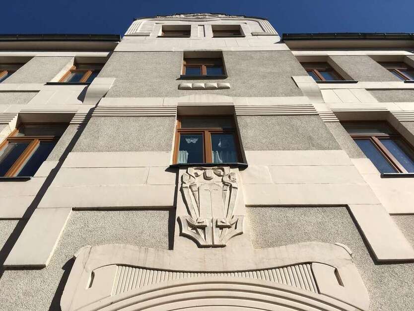 Wohnung zum Kaufen in Zwickau 55.900 € 47.61 m²
