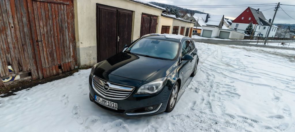Opel Insignia 228.500 km 5.500 € Thum 09419