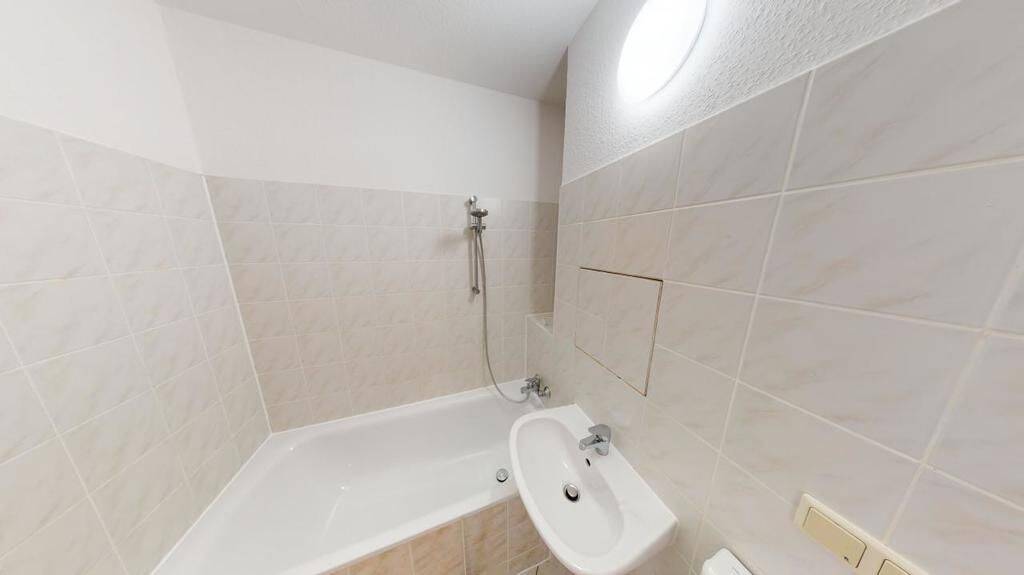 Etagenwohnung Chemnitz Yorckgebiet - 2 Zimmer, 49 m&sup2;, 300&euro; | Angebot:26806713