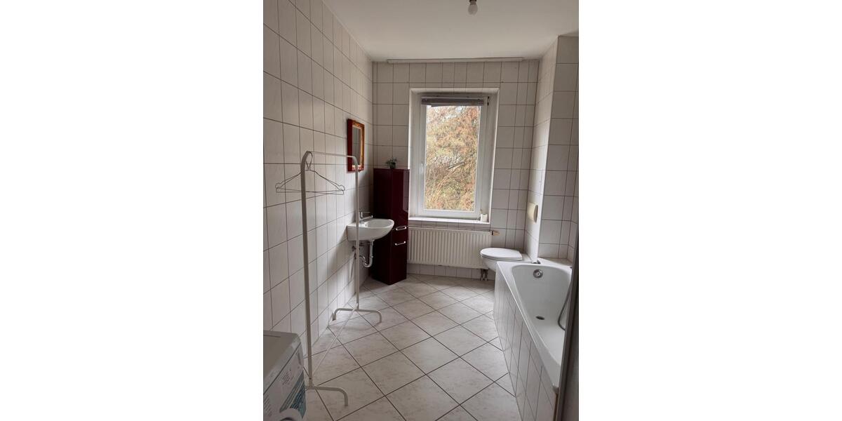 Etagenwohnung Chemnitz Ebersdorf - 1 Zimmer, 25 m&sup2;, 200&euro; | Angebot:26261371