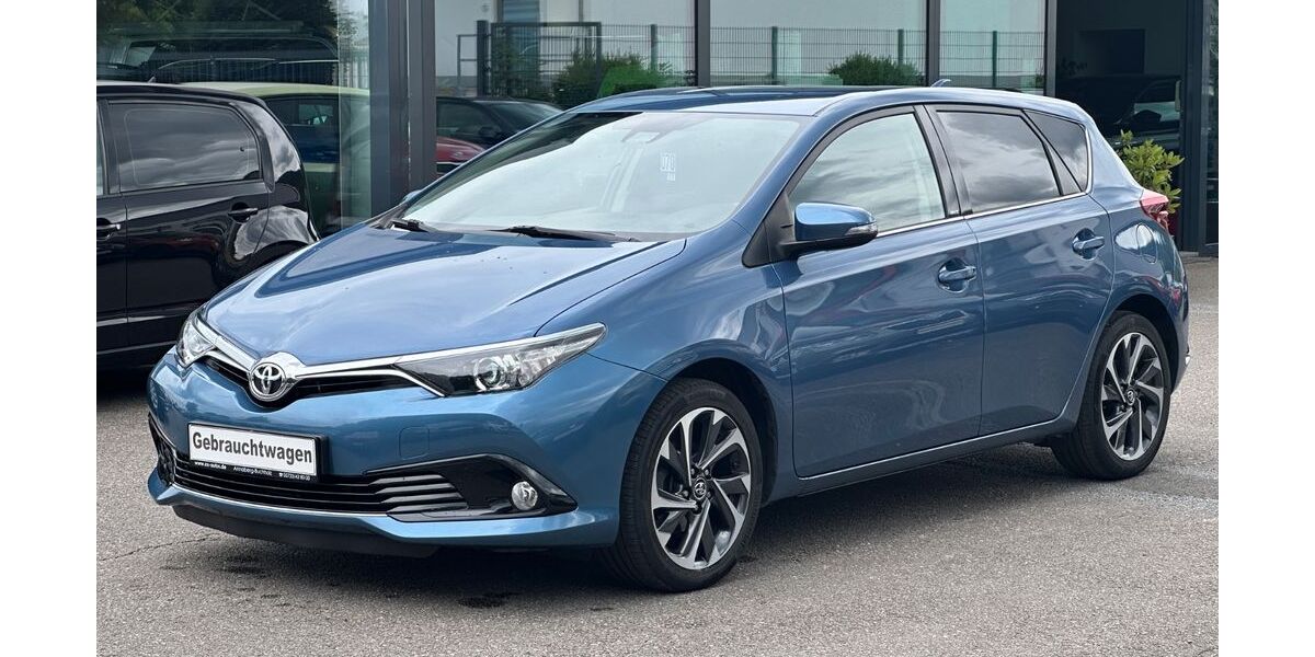 Toyota Auris 66.340 km 11.780 &euro; Annaberg-Buchholz 09456
