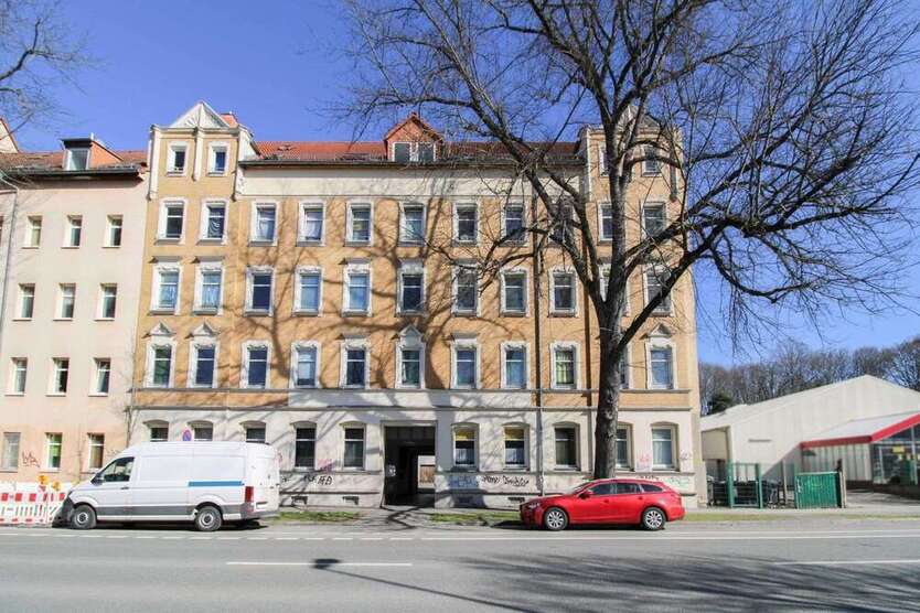 Wohnung zum Kaufen in Chemnitz 19.900 € 42.02 m²