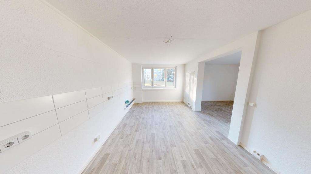 Wohnung zum Mieten in Chemnitz 783 € 129.36 m² 5 zimmer