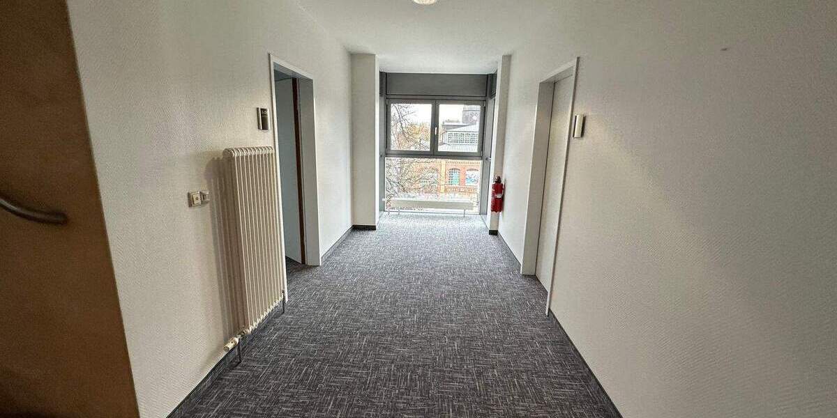 Gewerbeobjekt Chemnitz Zentrum - 8 Zimmer, 350 m&sup2;, 2.800&euro; | Angebot:25815926