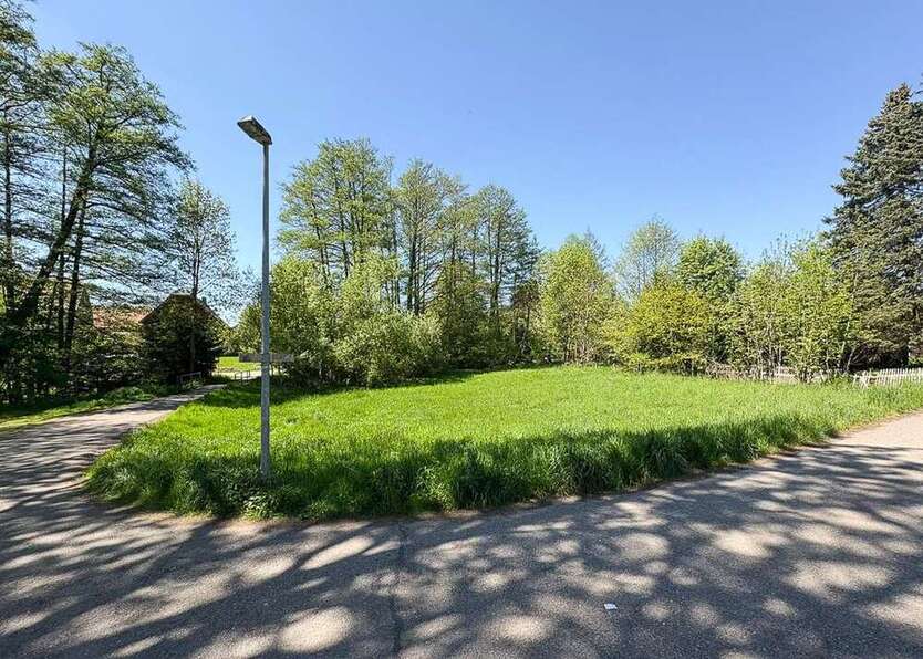 Grundstück zu verkaufen in Hartenstein 80.000 € 2281 m²