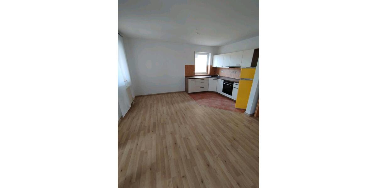 Etagenwohnung Oberschöna - 1 Zimmer, 47 m&sup2;, 350&euro; | Angebot:25085144