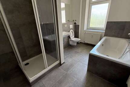 Wohnung Chemnitz Lutherviertel - 5 Zimmer, 141 m&sup2;, 990&euro; | Angebot:26689466