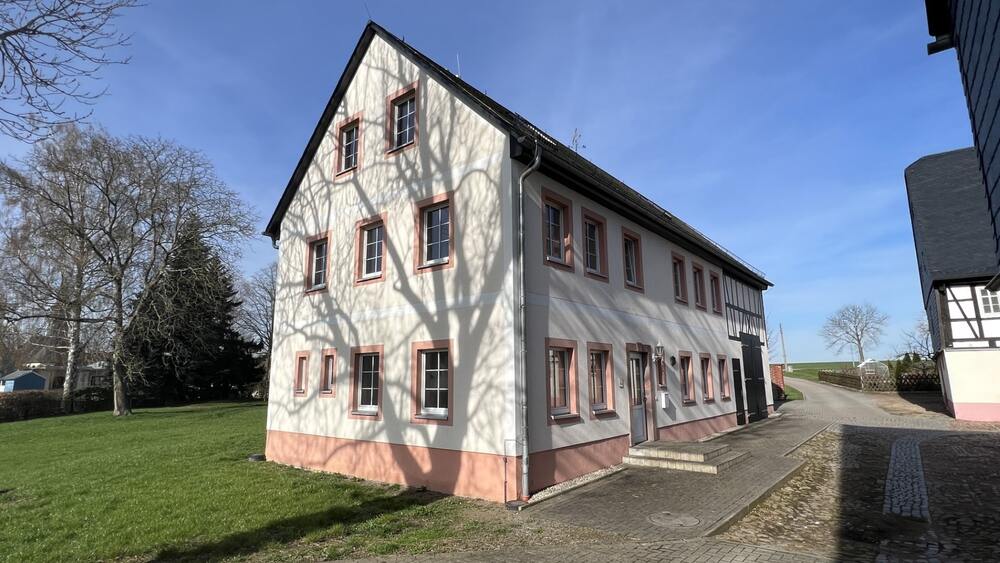 Willkommen in unseren liebevoll sanierten Büroräumen im Herzen von Altmittweida! - Gewerbeobjekt Altmittweida | Angebot:15238297