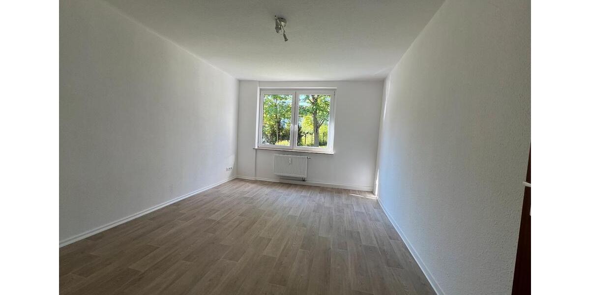 Erdgeschoßwohnung Chemnitz Adelsberg - 3 Zimmer, 61 m&sup2;, 340&euro; | Angebot:26263481