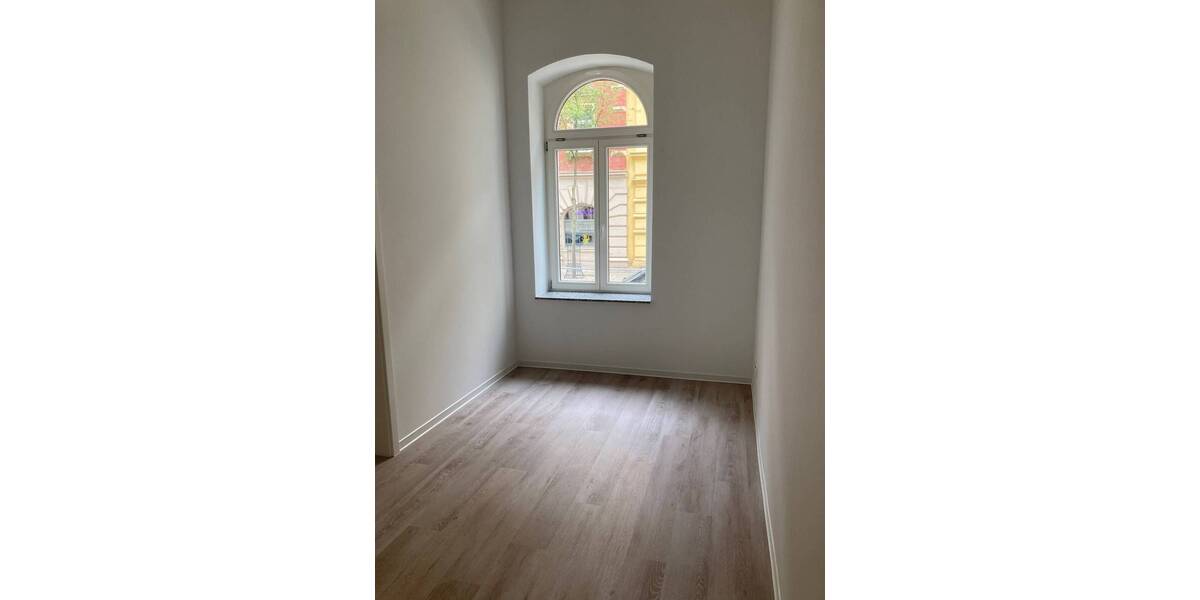 Etagenwohnung Chemnitz Zentrum - 2 Zimmer, 40 m&sup2;, 302&euro; | Angebot:26378170