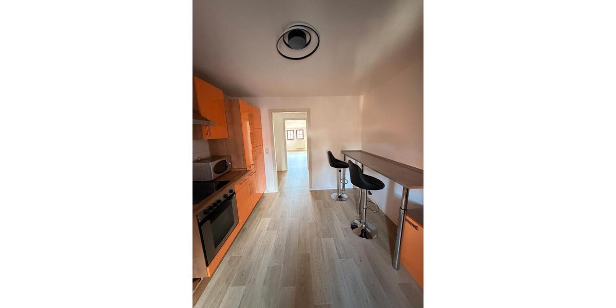 Etagenwohnung Oederan - 2 Zimmer, 63 m&sup2;, 400&euro; | Angebot:26105050