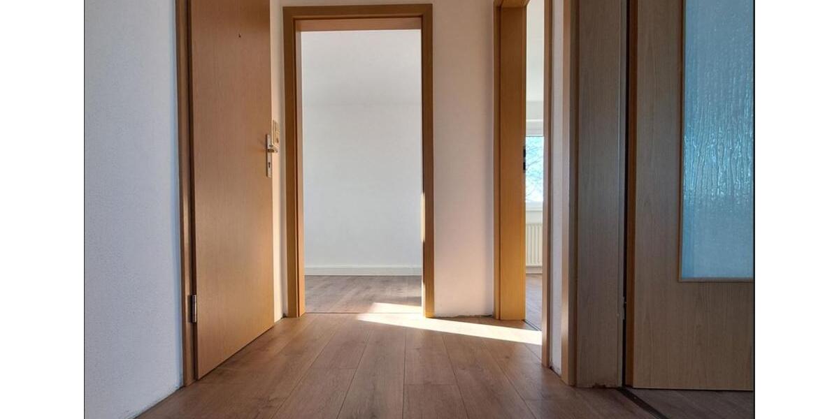 Frisch sanierte gemütliche 3-Raum Wohnung Haus Immobilie 3 zimmer