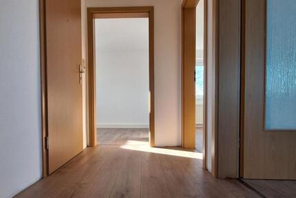 Frisch sanierte gemütliche 3-Raum Wohnung Haus Immobilie zimmer