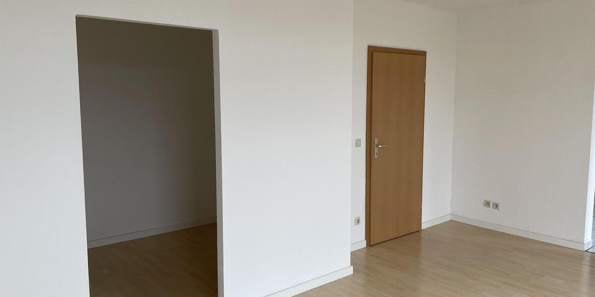 Kleine Wohnung mit großem Balkon zur Selbstnutzung gesucht? Ab sofort frei! 1.5 zimmer