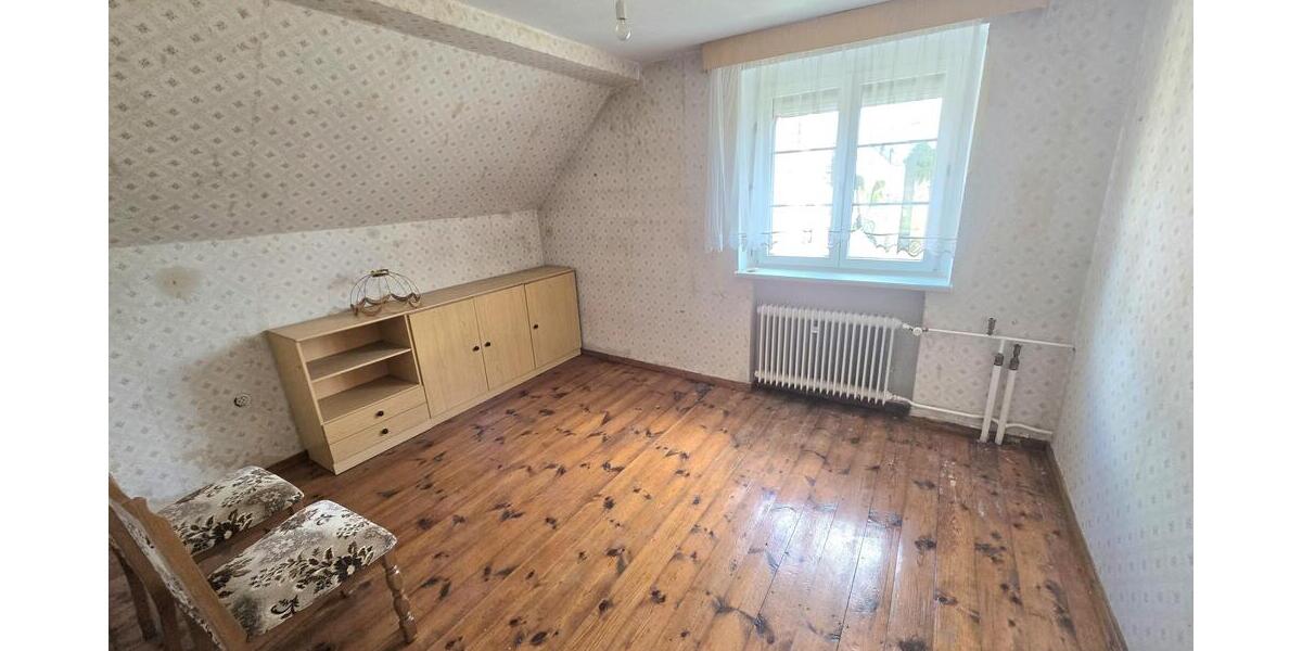 Großzügiges Einfamilienhaus mit Terrasse, Garten und viel Potenzial in Langenleuba-Oberhain! - Einfamilienhaus Penig | Angebot:26976136