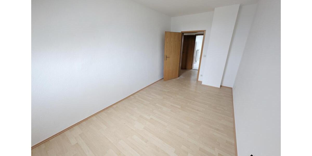 Dachgeschoßwohnung Chemnitz Kapellenberg - 2 Zimmer, 60 m&sup2;, 300&euro; | Angebot:26321567