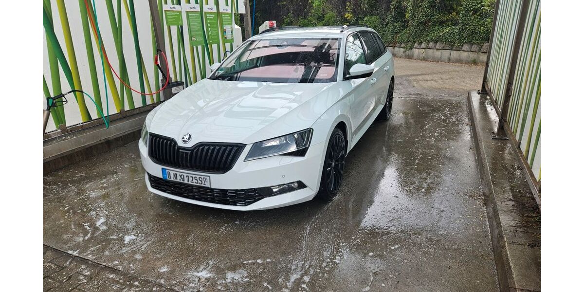 Skoda Superb 320.000 km 11.500 &euro; Zwönitz 08297