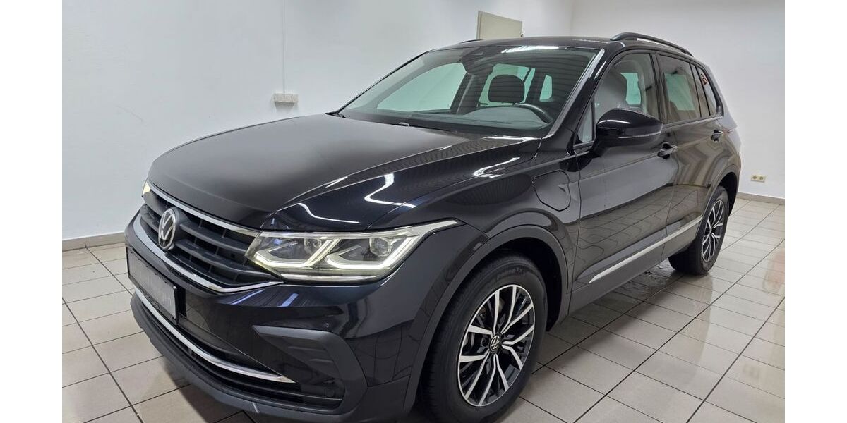 VW Tiguan 67.500 km 24.990 &euro; Chemnitz 09114