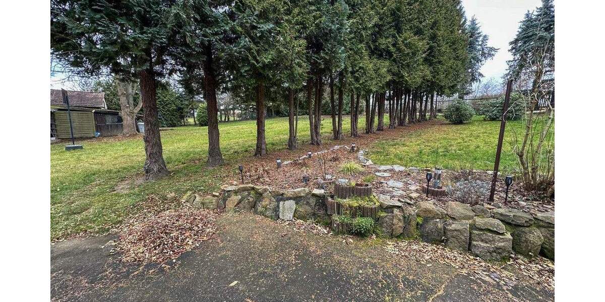 Mehrfamilienhaus, Wohnhaus Burgstädt / Burkersdorf Burgstädt - 6 Zimmer, 262 m&sup2;, 308.000&euro; | Angebot:25688326