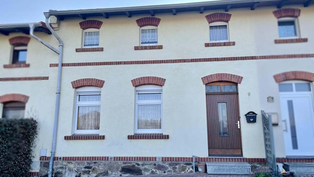 Reihenmittelhaus Lunzenau - 4 Zimmer, 105 m&sup2;, 59.900&euro; | Angebot:25776928