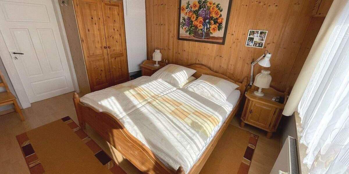 Einfamilienhaus Stollberg/Erzgebirge Stollberg - 6 Zimmer, 195 m&sup2;, 269.000&euro; | Angebot:25768885