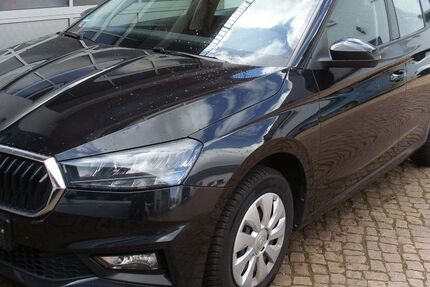 Skoda Fabia 24.500 km 14.700 € Waldheim 04736