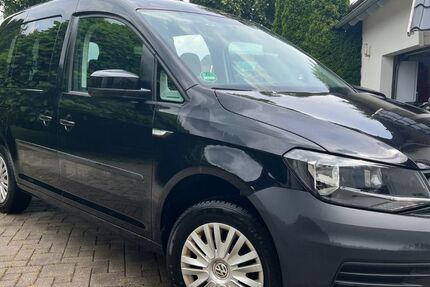 VW Caddy 153.000 km 10.990 € Frohburg 04654