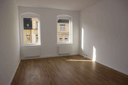 Wohnung Chemnitz Sonnenberg - 4 Zimmer, 100 m&sup2;, 600&euro; | Angebot:25626553