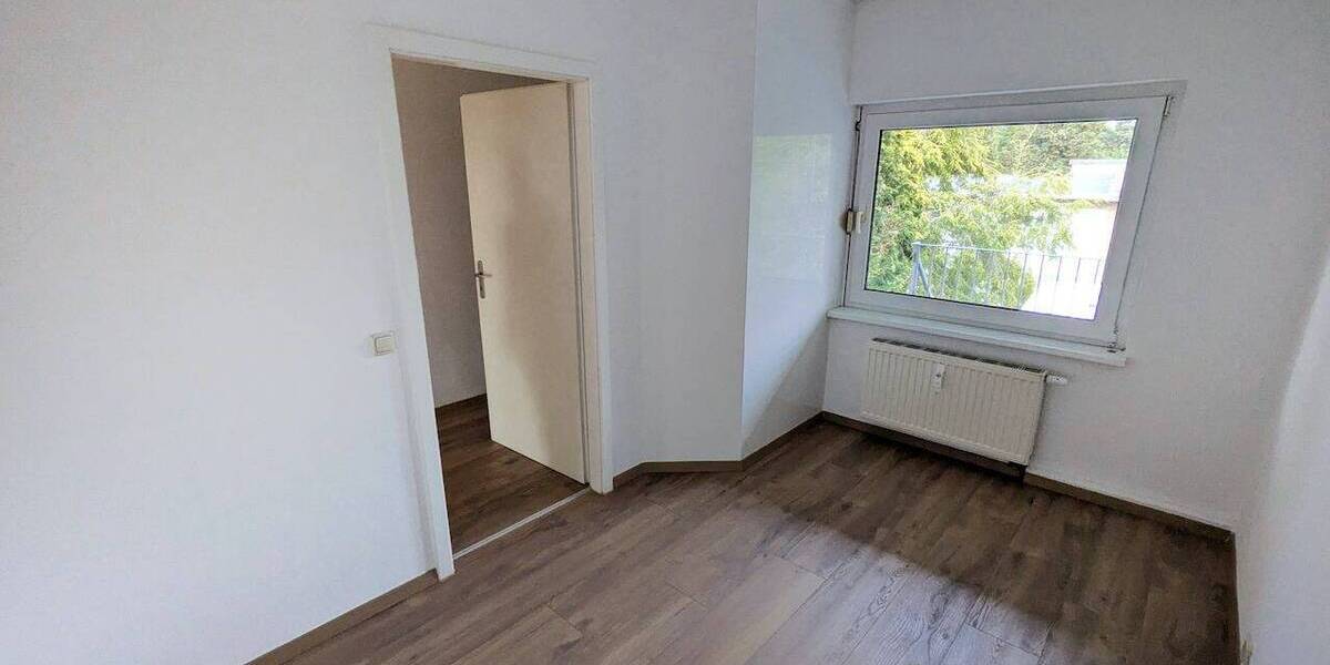 Etagenwohnung Burgstädt Burkersdorf - 2 Zimmer, 48 m&sup2;, 395&euro; | Angebot:26805962