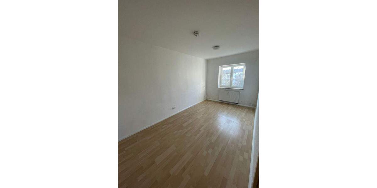 Etagenwohnung Chemnitz Lutherviertel - 2 Zimmer, 51 m&sup2;, 310&euro; | Angebot:25821580