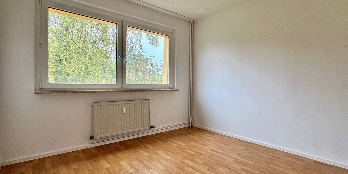 Etagenwohnung Chemnitz Markersdorf - 2 Zimmer, 55 m&sup2;, 275&euro; | Angebot:25864321
