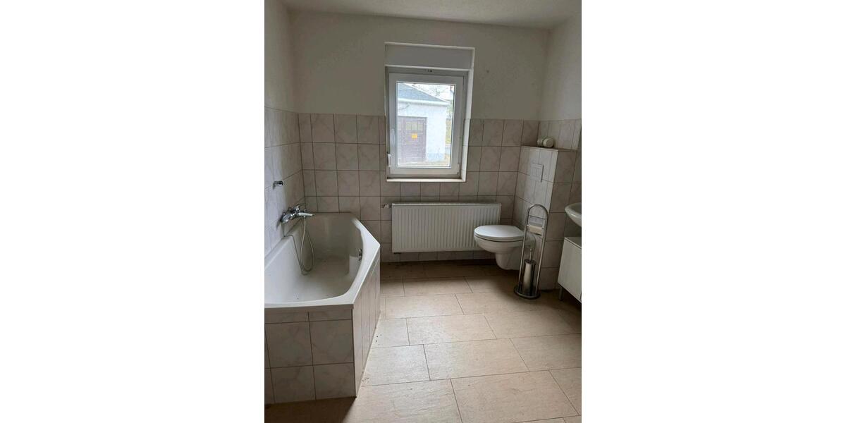 Einfamilienhaus Hainichen - 2 Zimmer, 110 m&sup2;, 95.000&euro; | Angebot:26748641