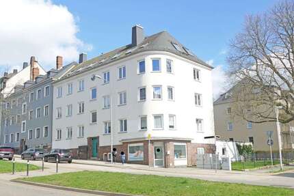 Haus zum Kaufen in Chemnitz 670.000 € 588 m² 30 zimmer