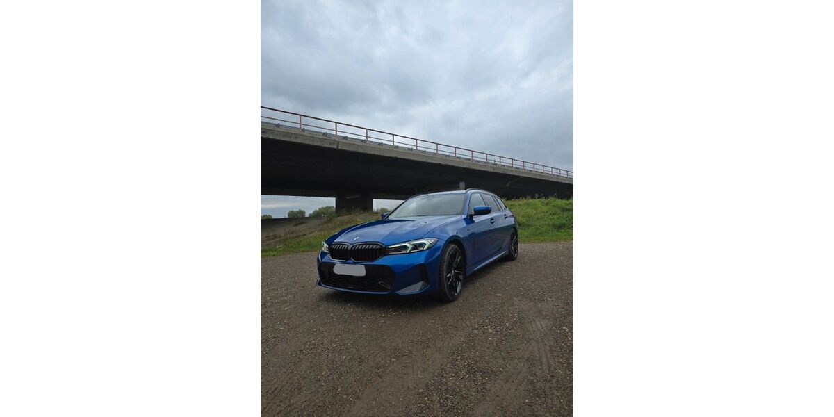 BMW 320 41.132 km 36.899 € Waldenburg 08396