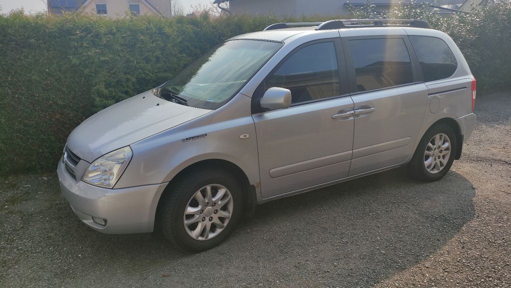 Kia Carnival 235.000 km 1.900 &euro; Reinsdorf 08141