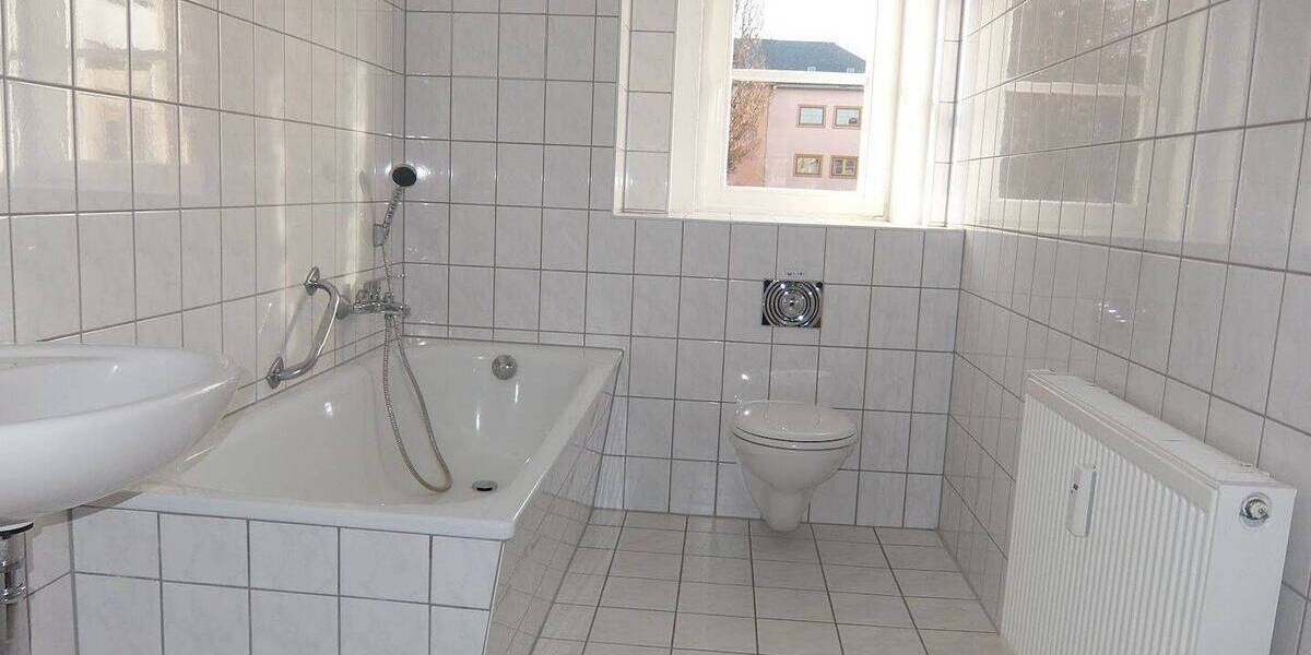 Etagenwohnung Chemnitz Bernsdorf - 2 Zimmer, 48 m&sup2;, 260&euro; | Angebot:26919908