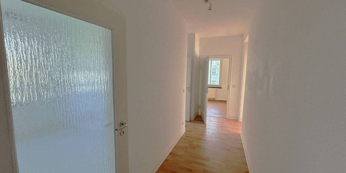 Etagenwohnung Chemnitz Lutherviertel - 2 Zimmer, 52 m&sup2;, 260&euro; | Angebot:26377635