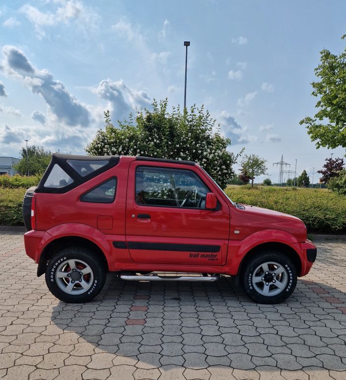 Suzuki Jimny 216.000 km 7.449 € Chemnitz 09111