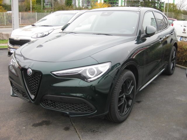 Alfa Romeo Stelvio 52.500 km 35.980 € Waldheim 04736