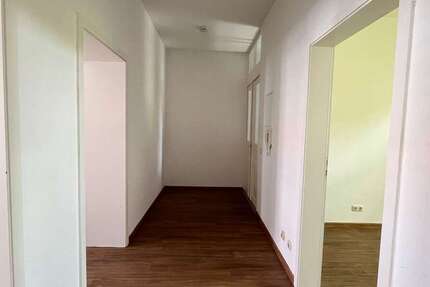 Wohnung Chemnitz Zentrum - 2 Zimmer, 64 m&sup2;, 349&euro; | Angebot:26927180