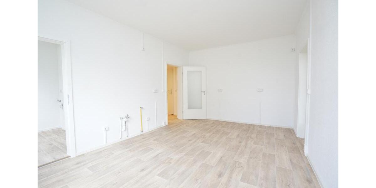 Erdgeschoßwohnung Chemnitz Adelsberg - 3 Zimmer, 92 m&sup2;, 571&euro; | Angebot:25883842