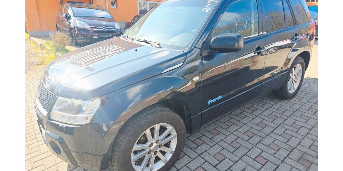 Suzuki Grand Vitara 243.115 km 5.490 &euro; Chemnitz 09114