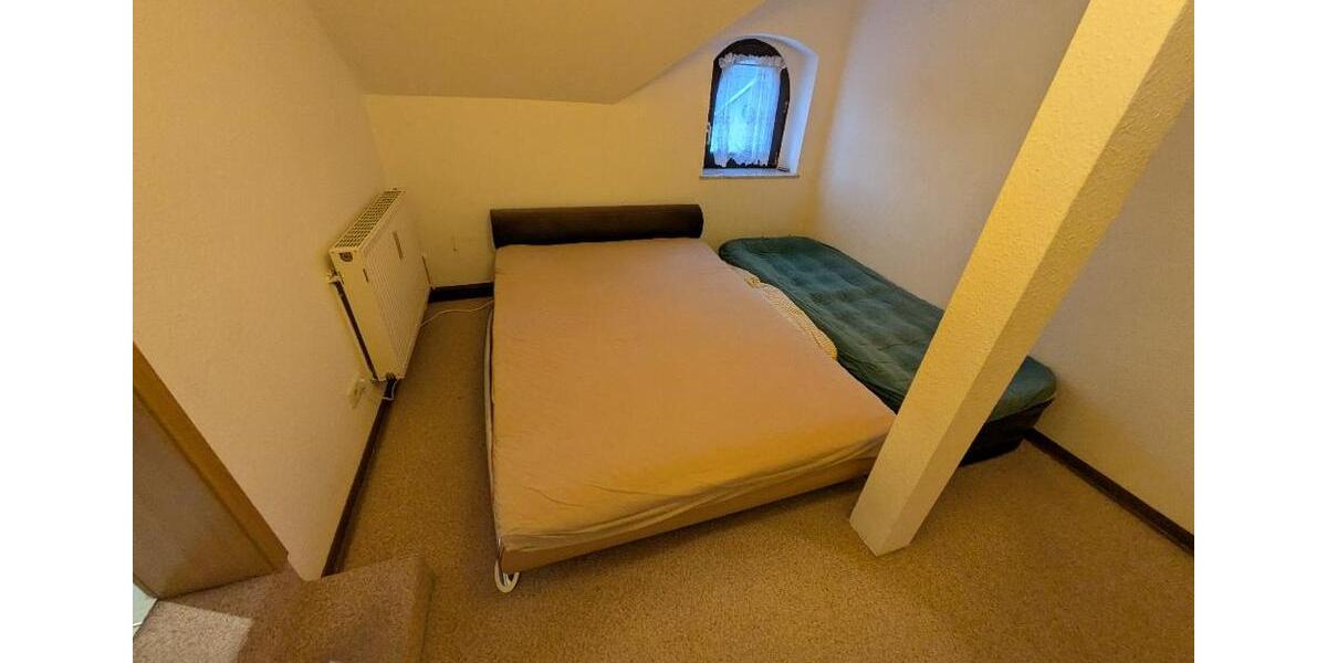 Dachgeschoßwohnung Chemnitz Rabenstein - 5 Zimmer, 142 m&sup2;, 850&euro; | Angebot:25589947