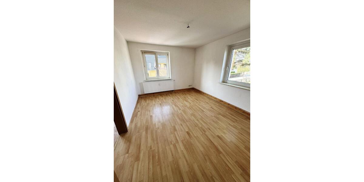 Etagenwohnung Chemnitz Grüna - 2 Zimmer, 48 m&sup2;, 264&euro; | Angebot:25544775