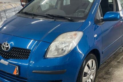 Toyota Yaris 119.000 km 6.500 &euro; Chemnitz OT Wittgensdorf 09228