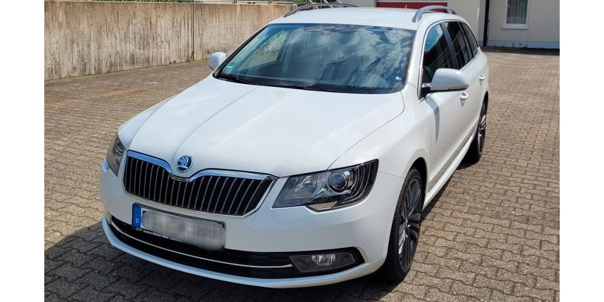 Skoda Superb 177.000 km 12.800 &euro; Brand-Erbisdorf 09618
