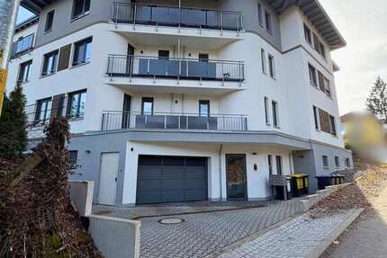 ruhig Wohnen mit Terrasse & Balkonen & TG-Stellplatz - Wohnung Chemnitz | Angebot:25932234